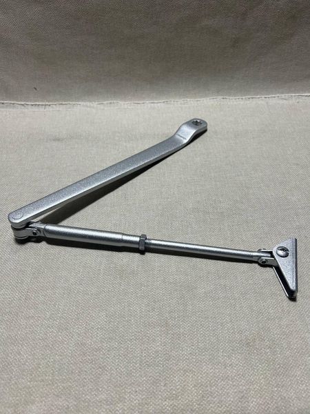 Доводчик дверний KALE 950x2100 мм (40&ndash;65 кг) Silver (Нікель) 685877 фото