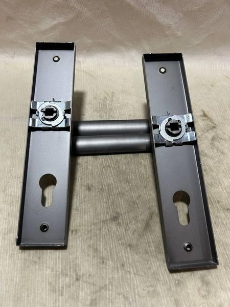 Ручки на планці CordonTech HP-72 GRF Графітова 173005 фото